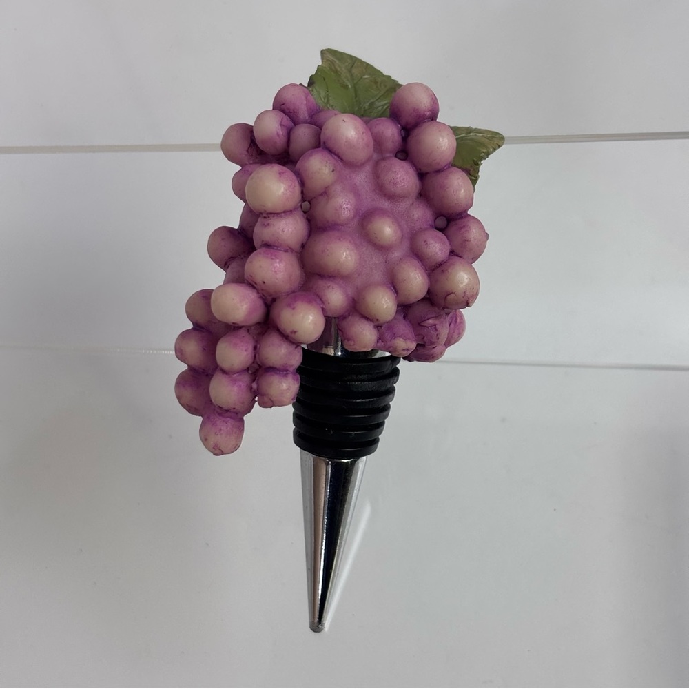 Wine Bottle Stopper Whimsical Grape Cluster Themed Wine Preserver Resin Purple